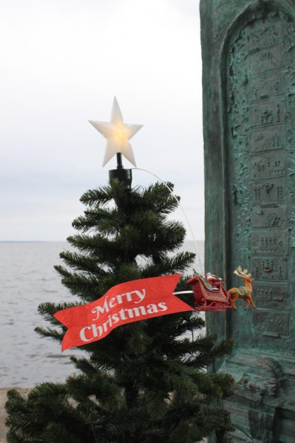 Верхівка на ялинку "Сяюча Зірка" з Сантою на санях та банером "Merry Christmas" - Зображення 7