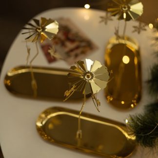 Підсвічник-карусель золотий з фігурками фей, коней, сніжинок